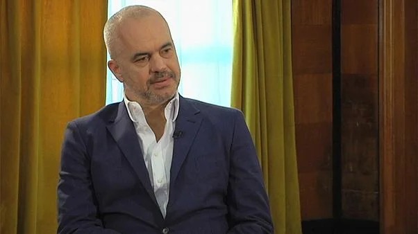 Edi Rama nis ditën duke cituar fjalë nga Kur’an-i