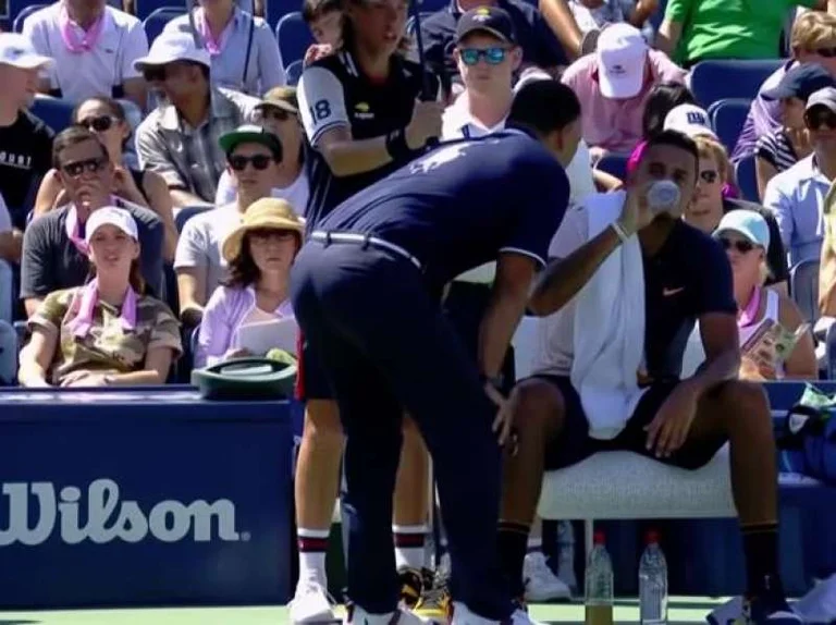 L'étonnante déclaration du tennis célèbre: Je fais l'amour chaque semaine avec mes fans.