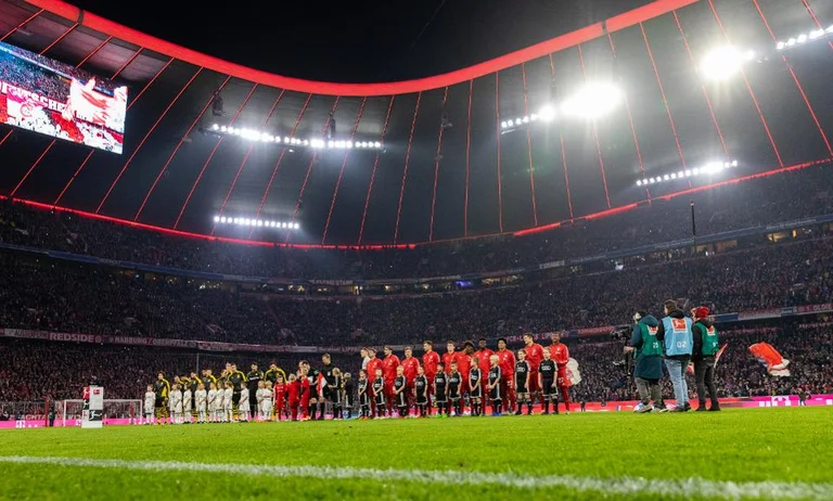 Die Koronarkrise hat sie überhaupt nicht berührt, das ist der edelste Akt deutscher Meister.