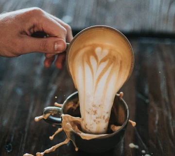 6 segni che mostrano che si sta bevendo più caffè che necessario