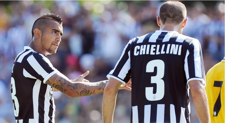 Chielini found out Vidal went drunk in the hospital, reacts midfielder: Showing private things is wrong