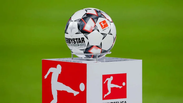 Nessun calcio in Germania il 9 maggio, decisione rinviata per un'altra settimana