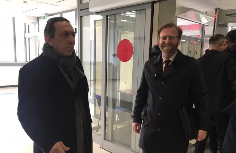 Hakki Abazi encabezó la comisión desestima al secretario del ministerio que dirige Blerim Reka