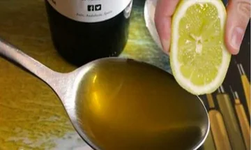 Avvolgi un limone in olio d'oliva, ecco cosa succederà.
