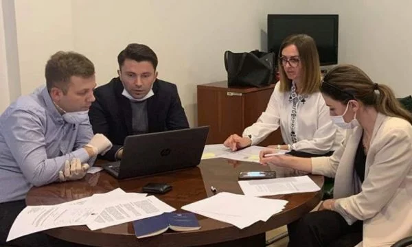 No pressure stopping: “adviser to Albulen Haxhiu, learns” Constitutional what I should write in judgment and not