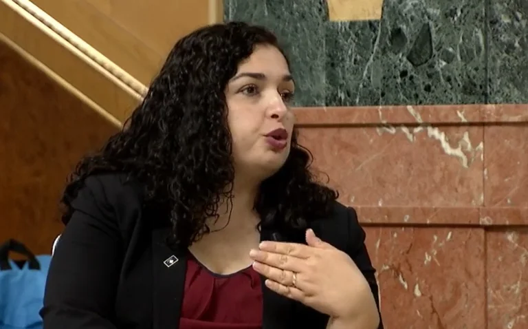 Osmani: Los niños restringidos pueden ser capaces de ver los derechos básicos del ladrón cuando los encuentra