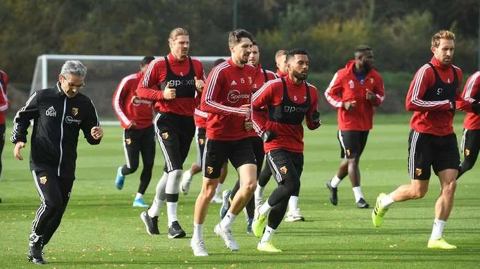 PL club players refuse to train after three people turn up positive with coronary