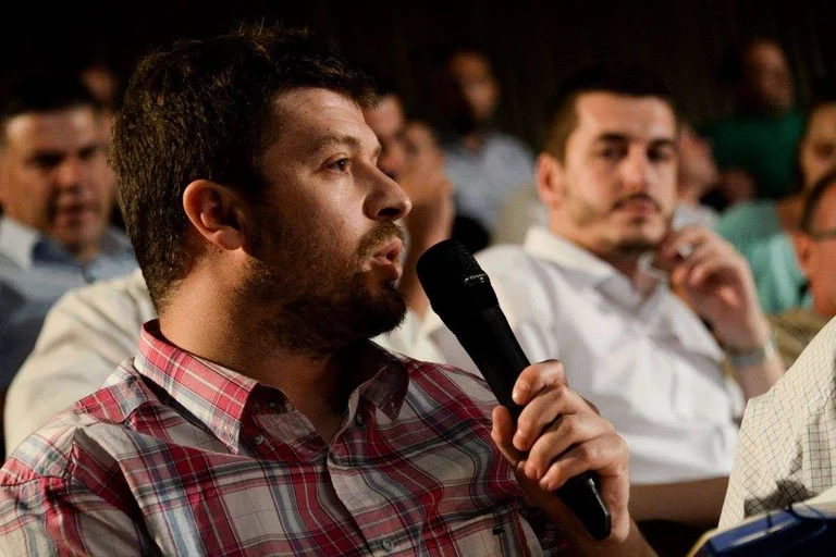 Xhelal Svecla's commitment to Milazim Krasniqi, Hyseni: VV Antidemocracy