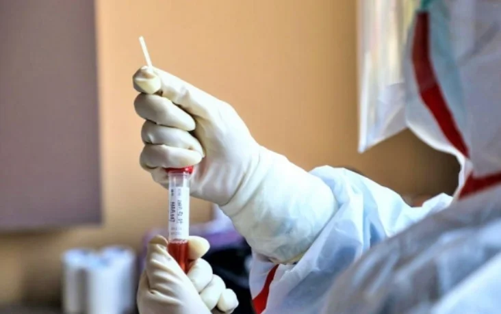 Großbritannien übersteigt mehr als 42.000 Opfer von Coronavirus
