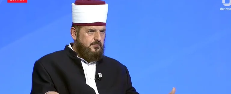 Capi Krasniqi: Gli avremmo certamente dato il perdono, e lo volgemmo verso la Santa Moschea.