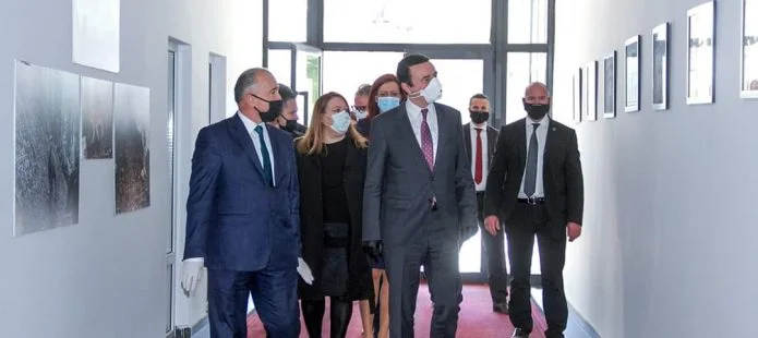 Hykmete Bajrami und Albin Kurti stimmen zu
