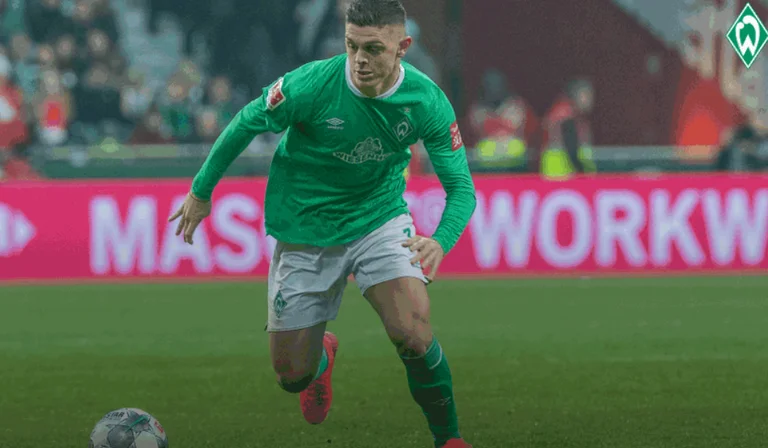 Werder a la locura después de Rasica, eso es lo que escriben sobre ella