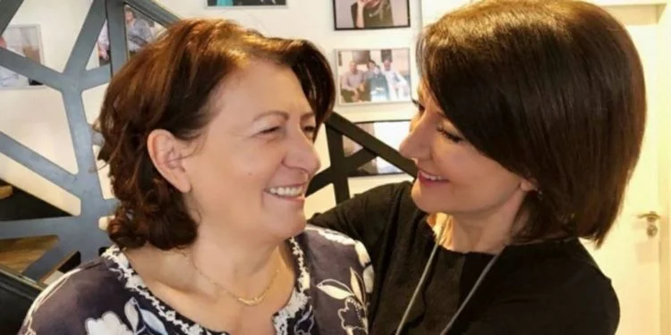 Atifete Jahjaga with a thrilling message for her mother