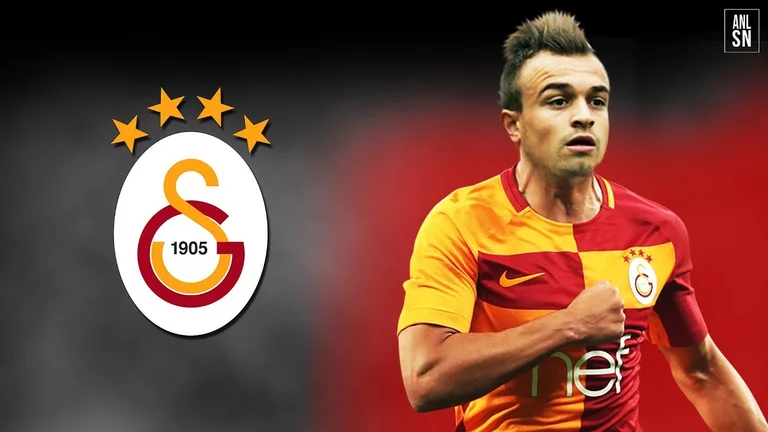 À Galatasaray ils commencent à changer pour le Shaquo, formation complète avec le composé