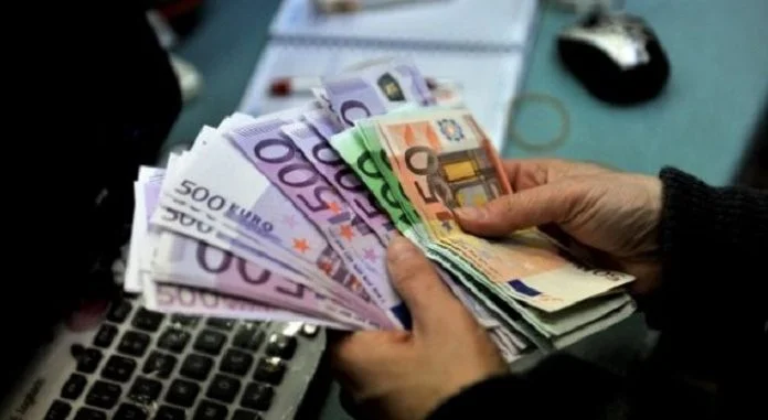 A po shkojmë drejt krizës: Rreth 400 mijë qytetarë mund të mbesin pa paga pas 1 prillit