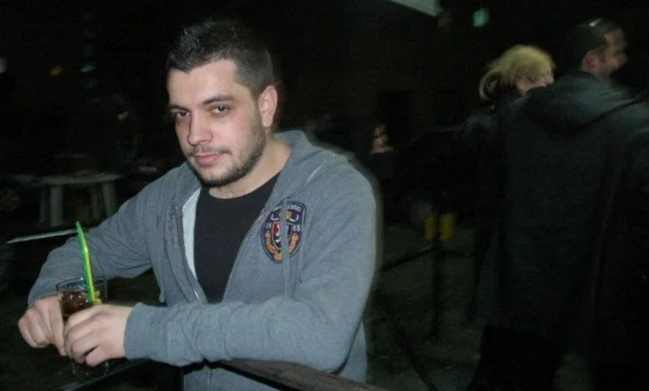 La corte está buscando VV) activista Drin Zatriqi: sospechoso de comprar y vender drogas
