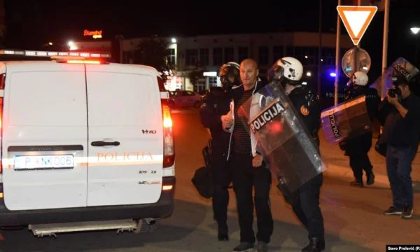 Montenegrin police arrest about 60 people for violent protests