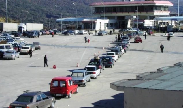 Greece postpones border closure with Albania by 15 June