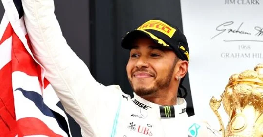 Sei volte campione del Forum 1, Lewis Hamilton, la più ricca star dello sport in Gran Bretagna
