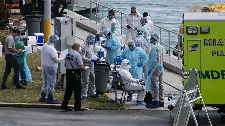 Il pedaggio di morte del mondo ammonta a quasi 300mila corone