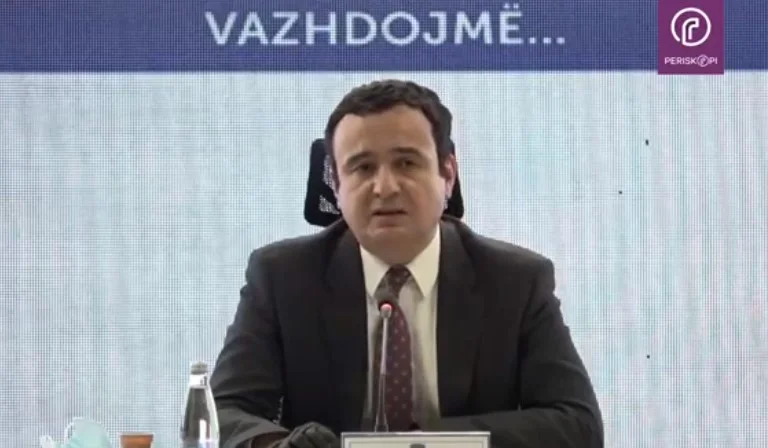 Kurt dice di diventare la riduzione del movimento delle persone, ma “harron” che ieri il VV ha dato prova di proteste