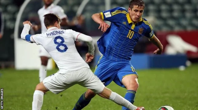 U n EFA setzt ukrainischer Fußballspieler für ein Jahr aus, tat etwas sly stärker als andere