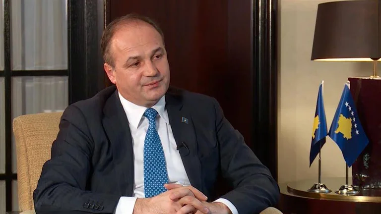 Hoxhaj: Kurt de Haradinaj teme dialogar con Serbia