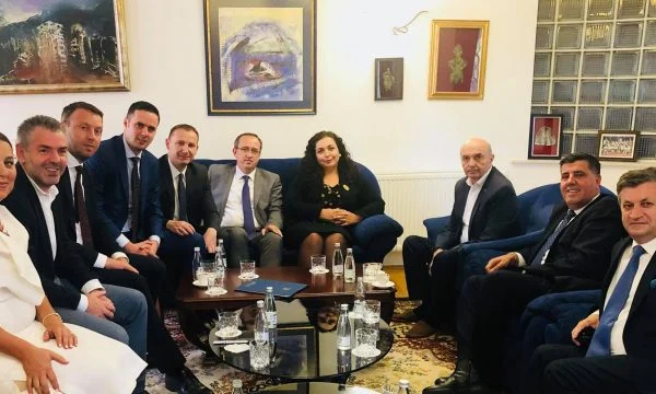 Naser Rugova beschuldigt jemanden in LDK, mit anderen Parteien zu flirten