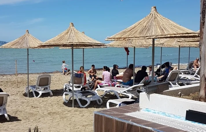 Durres sta preparando, ma la stagione turistica non sarà come altre volte