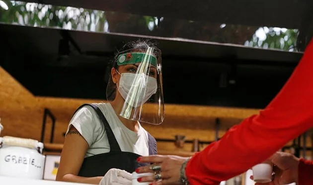 Italien zu der niedrigsten Rate von Coronanvirus Opfern seit dem 9. März