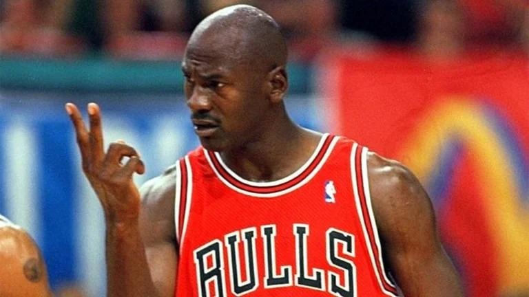 Le livre sur le côté sombre de Michael Jordan: Il a fait pleurer ses coéquipiers et les a laissés libres