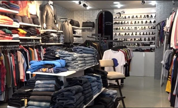Cientos de negocios reabrir pero todavía no hay venta