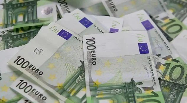 Kosovars en problemas con préstamos, más de 45 mil llamadas para retrasar su pago