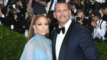 Ils ont prévu de célébrer le mariage JLo et Alex.