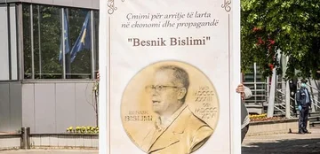 PSD me aksion simbolik para ndërtesës së qeverisë