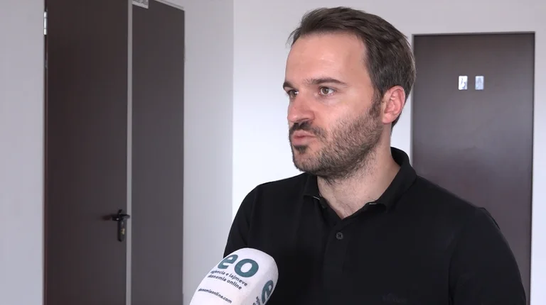 Krasniqi: Er schlug mich in den Kopf, ich gab ihm nicht zurück.