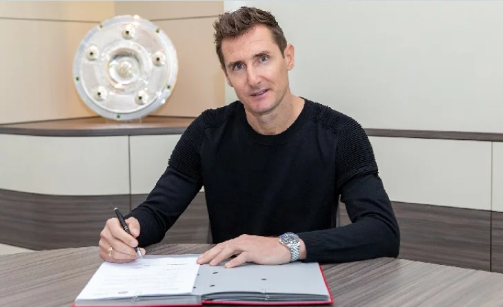 Official: Klose nominierter Assistent des europäischen Riesen