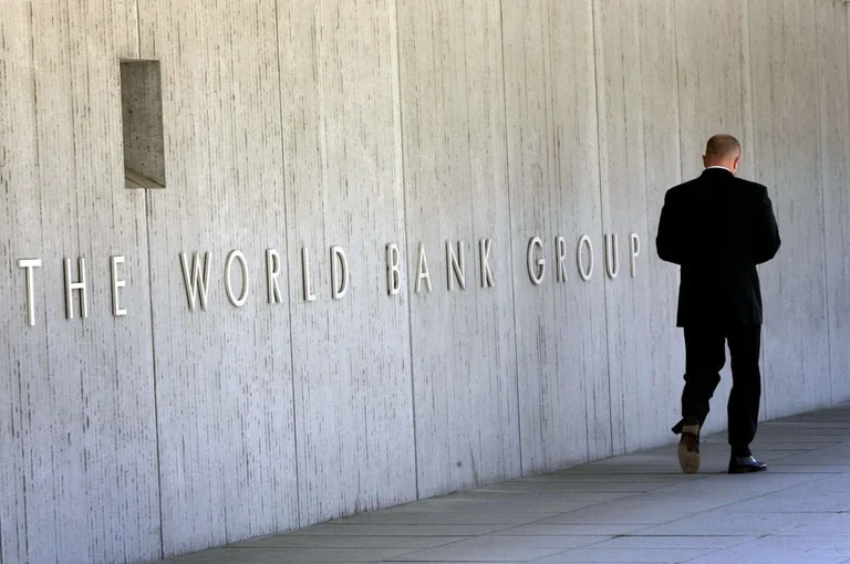Proyección del Banco Mundial para Albania: