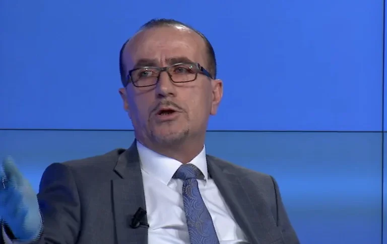 Haxhiu: Vitia të dorëhiqet, rasti nuk ka ndodhur në oborr të shtëpisë së tij