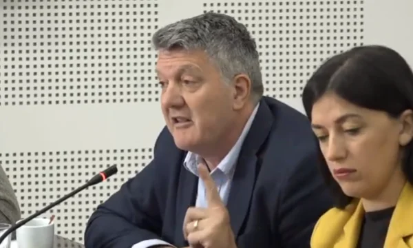 Albulen Haxhiu fa causa a Milaim Zekin