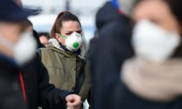 Experts: Une autre troisième vague d'Ovid 19 devrait provoquer une maladie jusqu'à ce que 70 % de la population soit infectée.