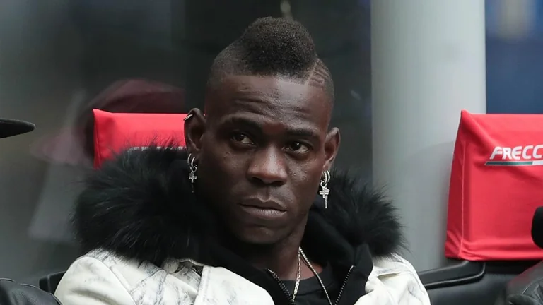 Brescias Präsident explodiert: Balotelli ist wie ein Baby.