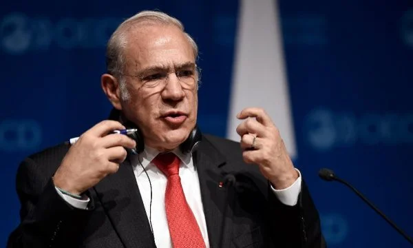 O Secretary ECD) writes to Kurt, says he is willing to help Kosovo after the pandemic