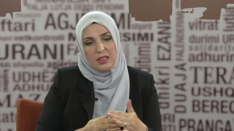 MEP Besa Ismaili calls it the discredited minister Arben Year: Tells of his four deceptions