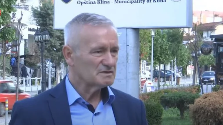Die erste Gemeinde, die von Coronavirus in Kosovo berührt wird, erklärt den Sieg über Pandemie