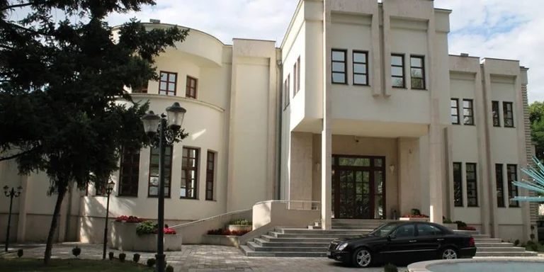 The journalist goes to the Prizren municipality of Haskuka: Surprised by non-respect of the measures, it calls “ypocrycosis”