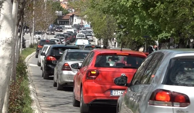 Pristina wie am normalen Tag, Bürger ignorieren Anrufe nach Schutzklauseln