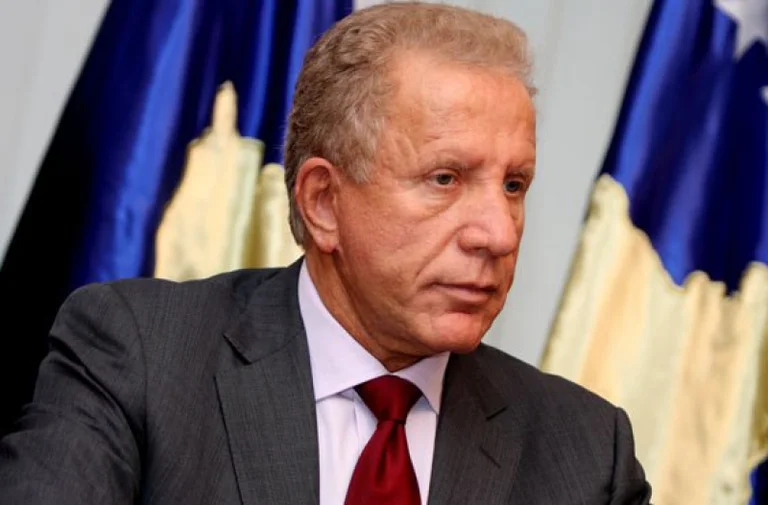 Pacolli kehrt heute in die Schweiz zurück