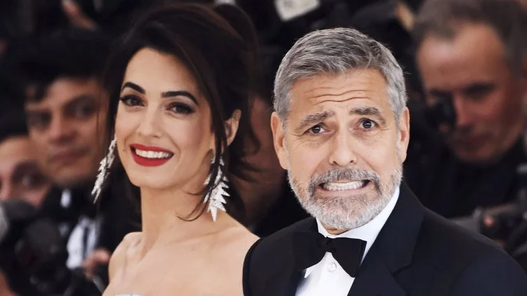 Die plötzliche Geschichte der Liebe, die das Leben des harten Bachelors verändert hat, George Clooney