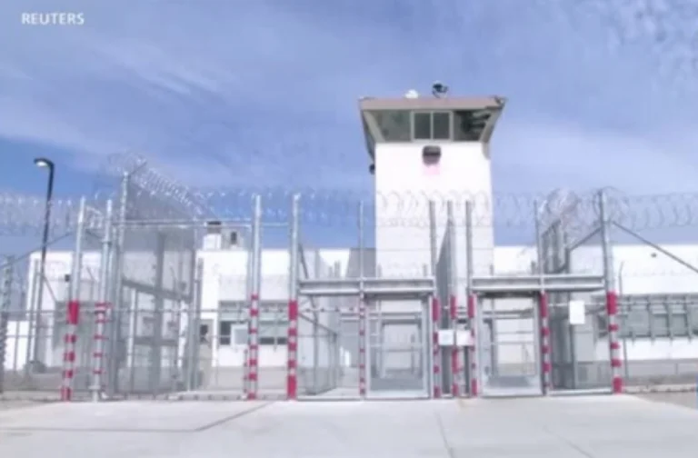 Massive waves of coronary infection in American prisons